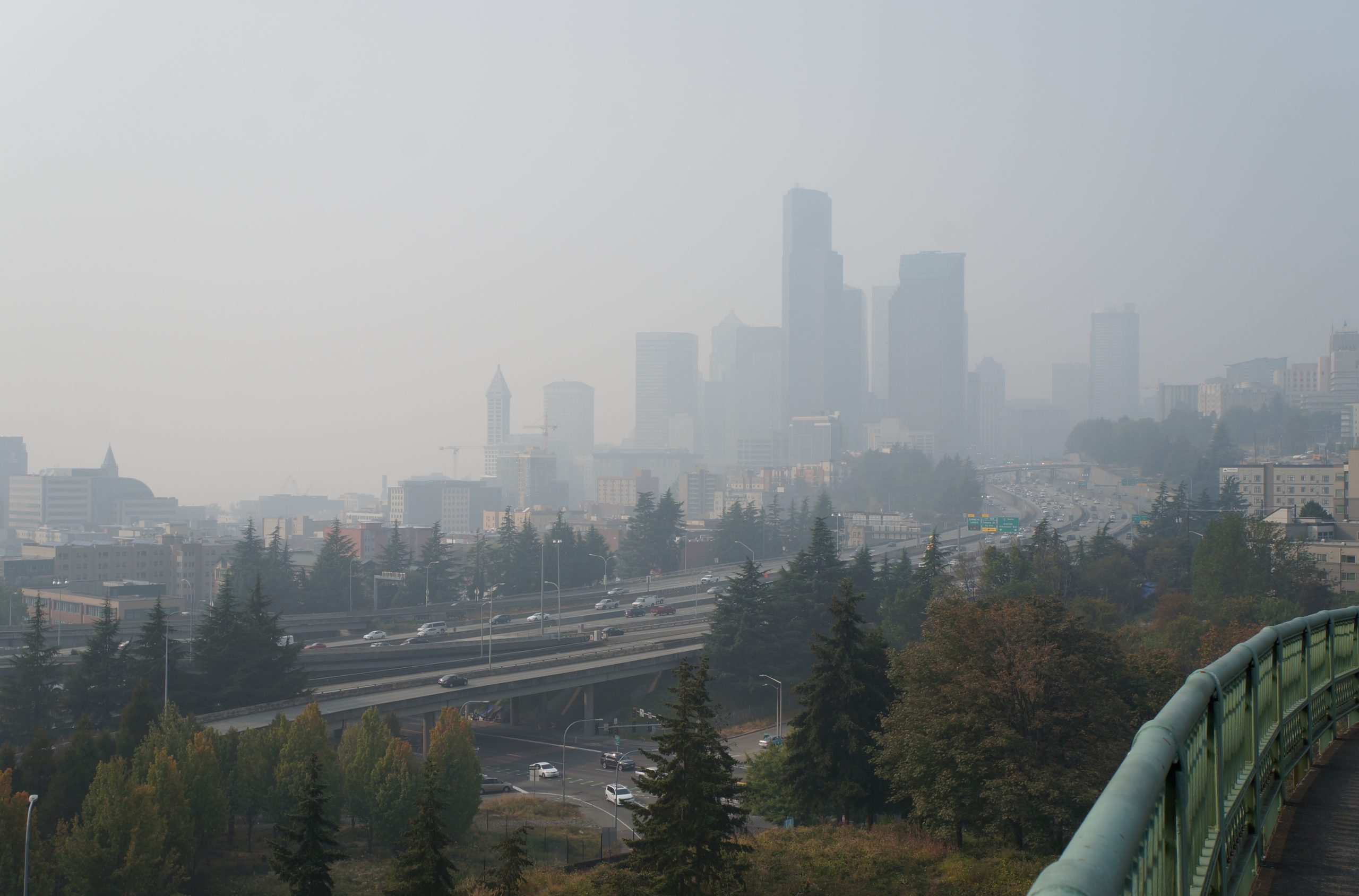 shows a smokey seattle skyline